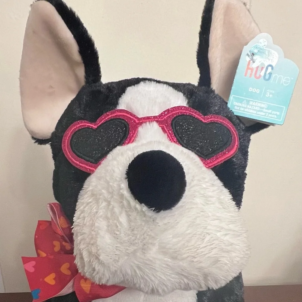 Hug Me Valentine Dog Plush Boston terrier Frenchie with Heart Sunglasses NWT